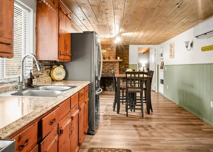 10 Creekside Retreat House With Private Hot Tub * Sedona