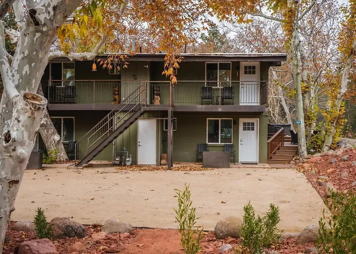 10 Creekside Retreat House With Private Hot Tub *